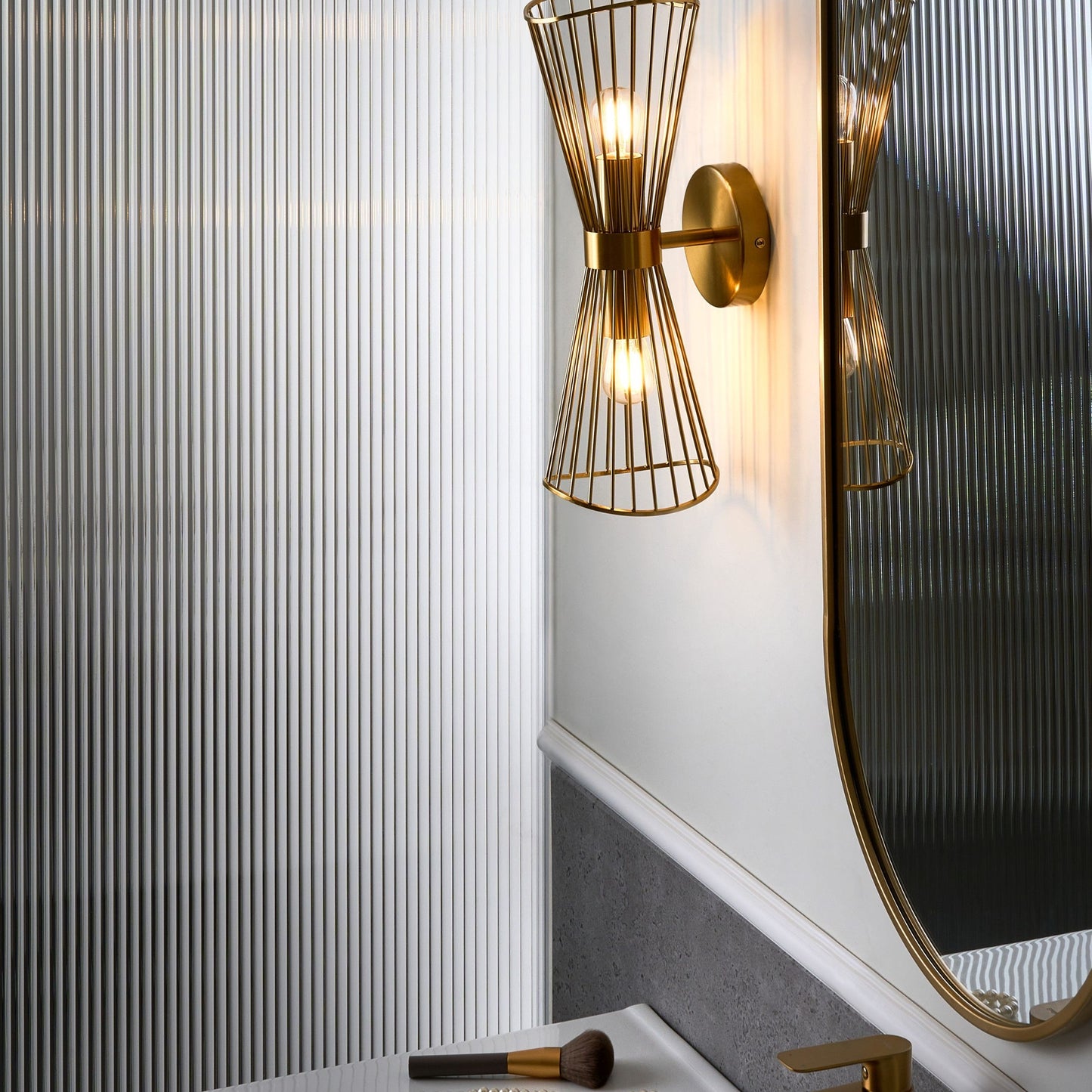 Wall Lamp Gold Metal LED Hourglass Design