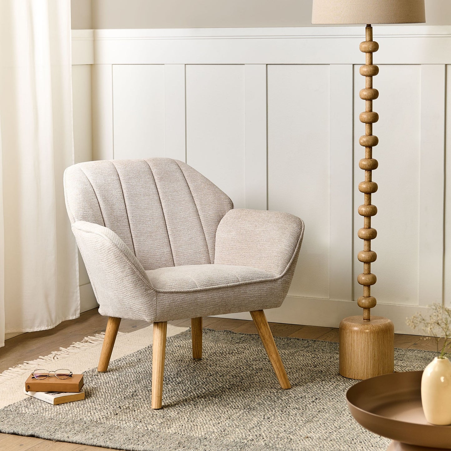 Armchair Beige Retro Water Repellent Fabric Rubber Wood Legs