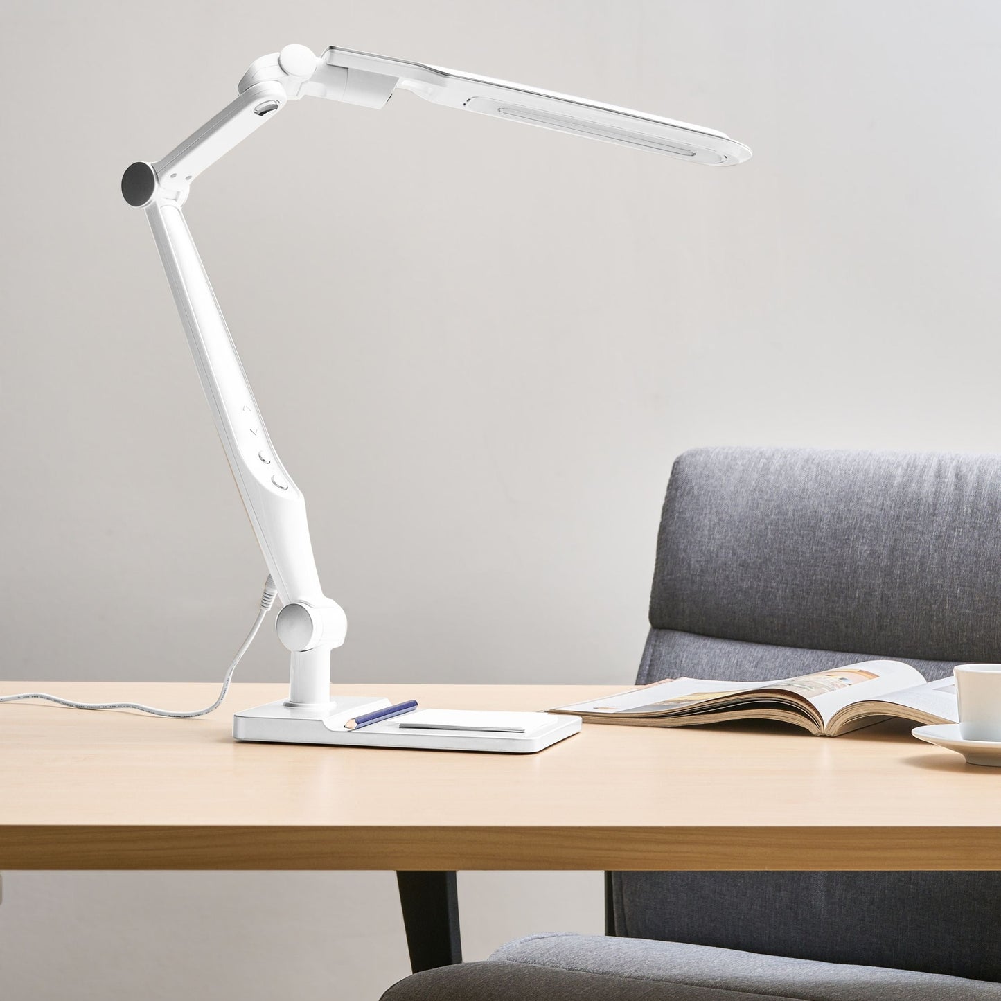 Silver Office Desk Lamp With Adjustable Rotating Arm And Stepless Dimming Color Temperature