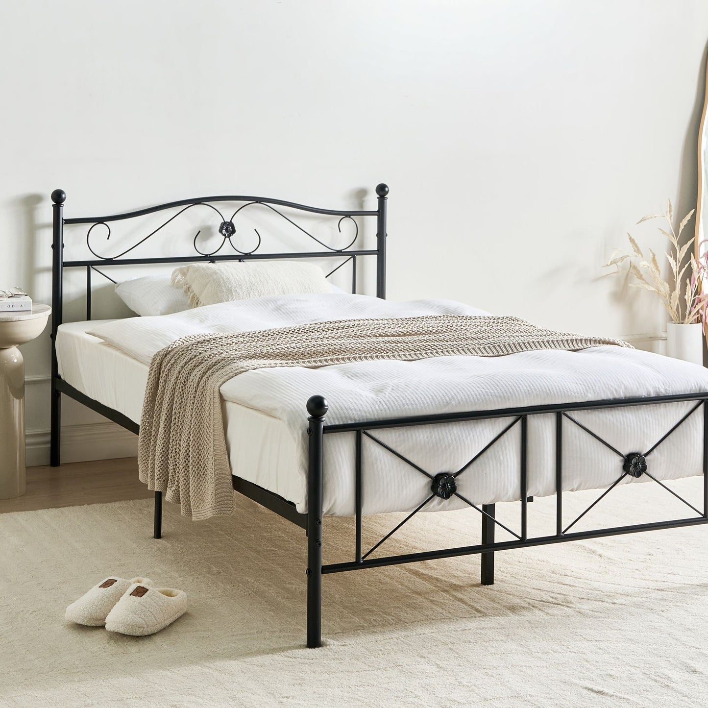 EU Double Panel Bed 4ft Black Metal Frame With Slatted Base Retro