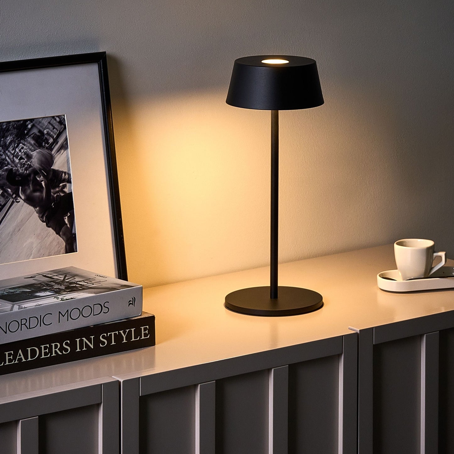 Wireless Table Lamp Black Metal USB C Rechargeable