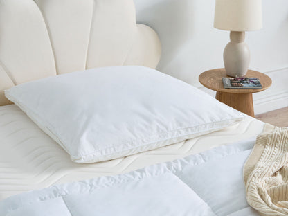 Bedding Cotton Duck Down Bed Pillow 80 x 80cm White Medium Soft