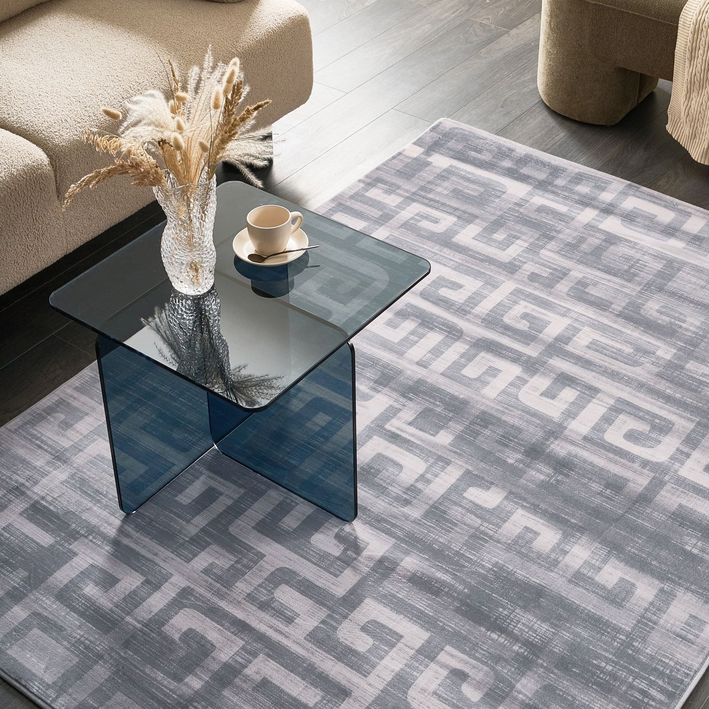 Grey Area Rug 140 x 200cm Modern Geometric Pattern Anti Slip For Underfloor Heating