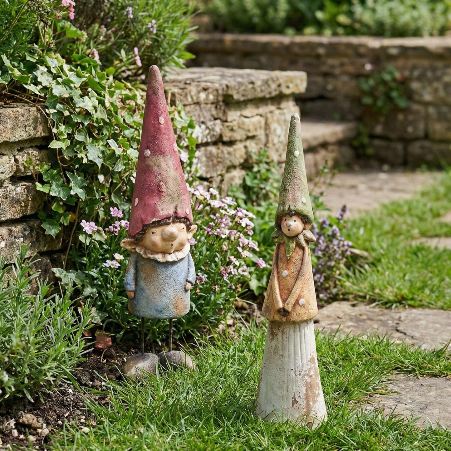 Set Of 2 Garden Gnomes Multicolour Outdoor Indoor Decor Accent Handmade Durable