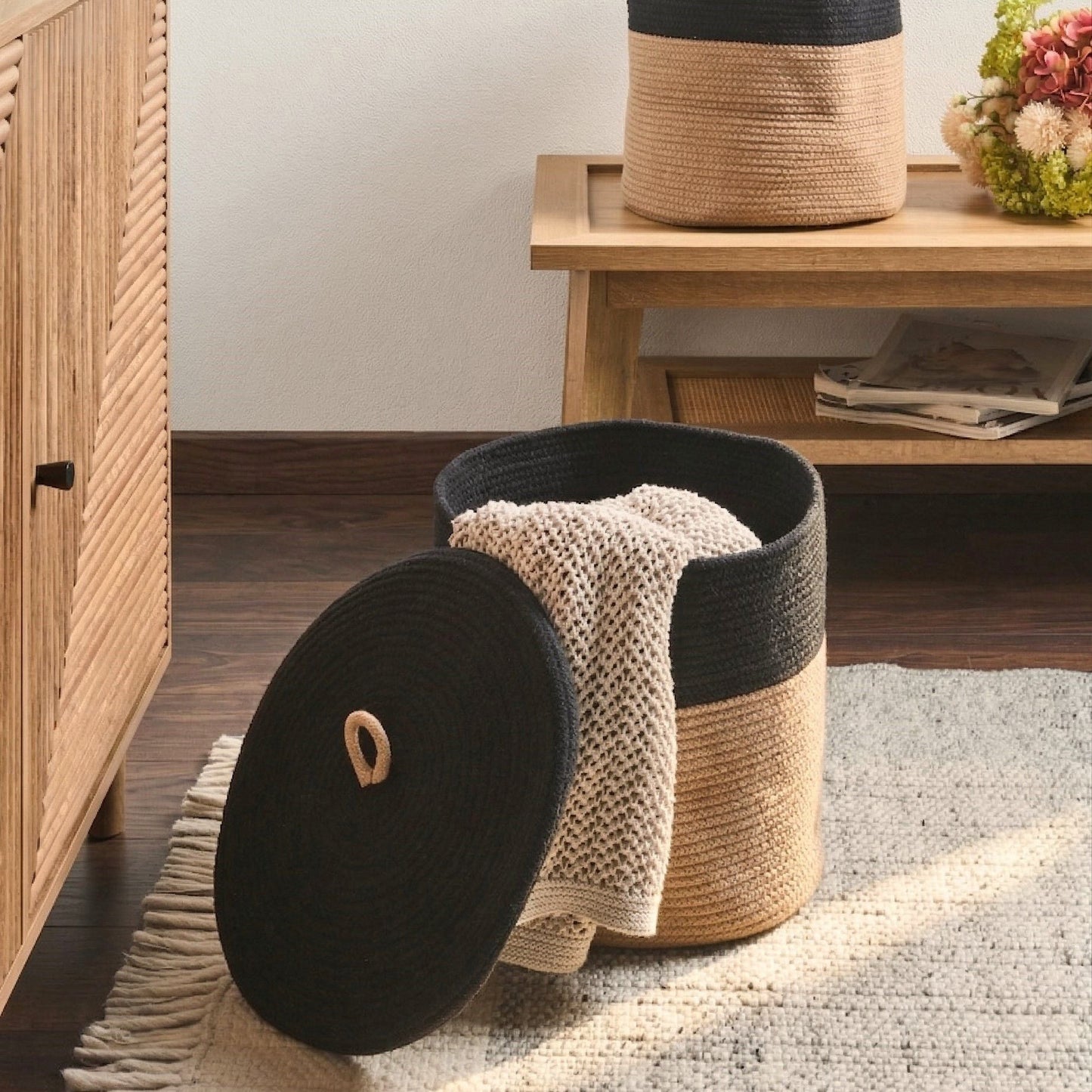Set Of 2 Cotton Laundry Baskets With Lids Black And Beige