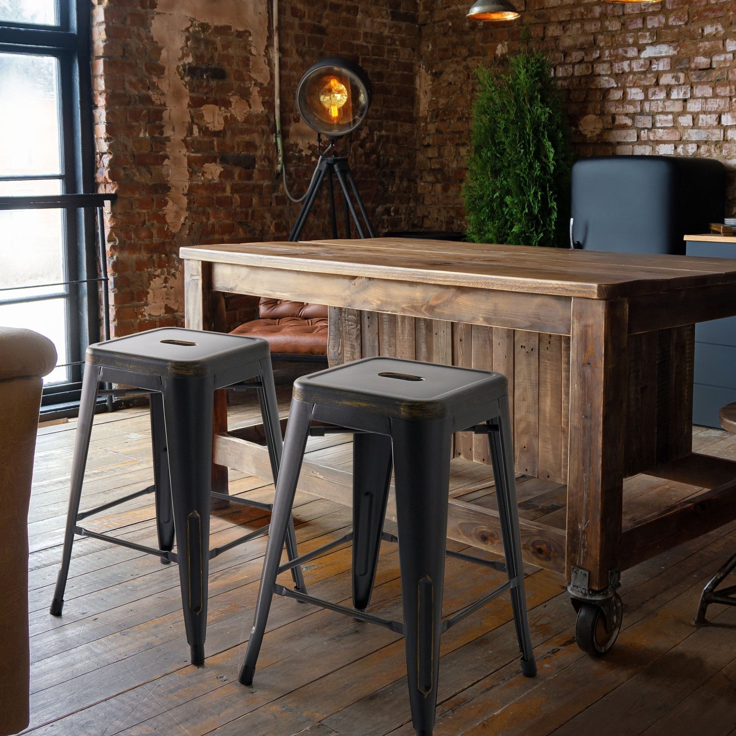 Set Of 2 Bar Stools Black Gold Steel 60cm Stackable