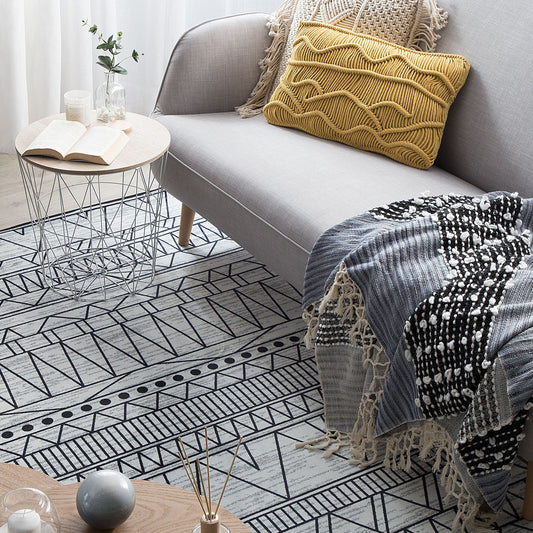 Rug Black Grey Geometric Pattern Polyester 140 X 200cm Low Pile Anti Slip Coating