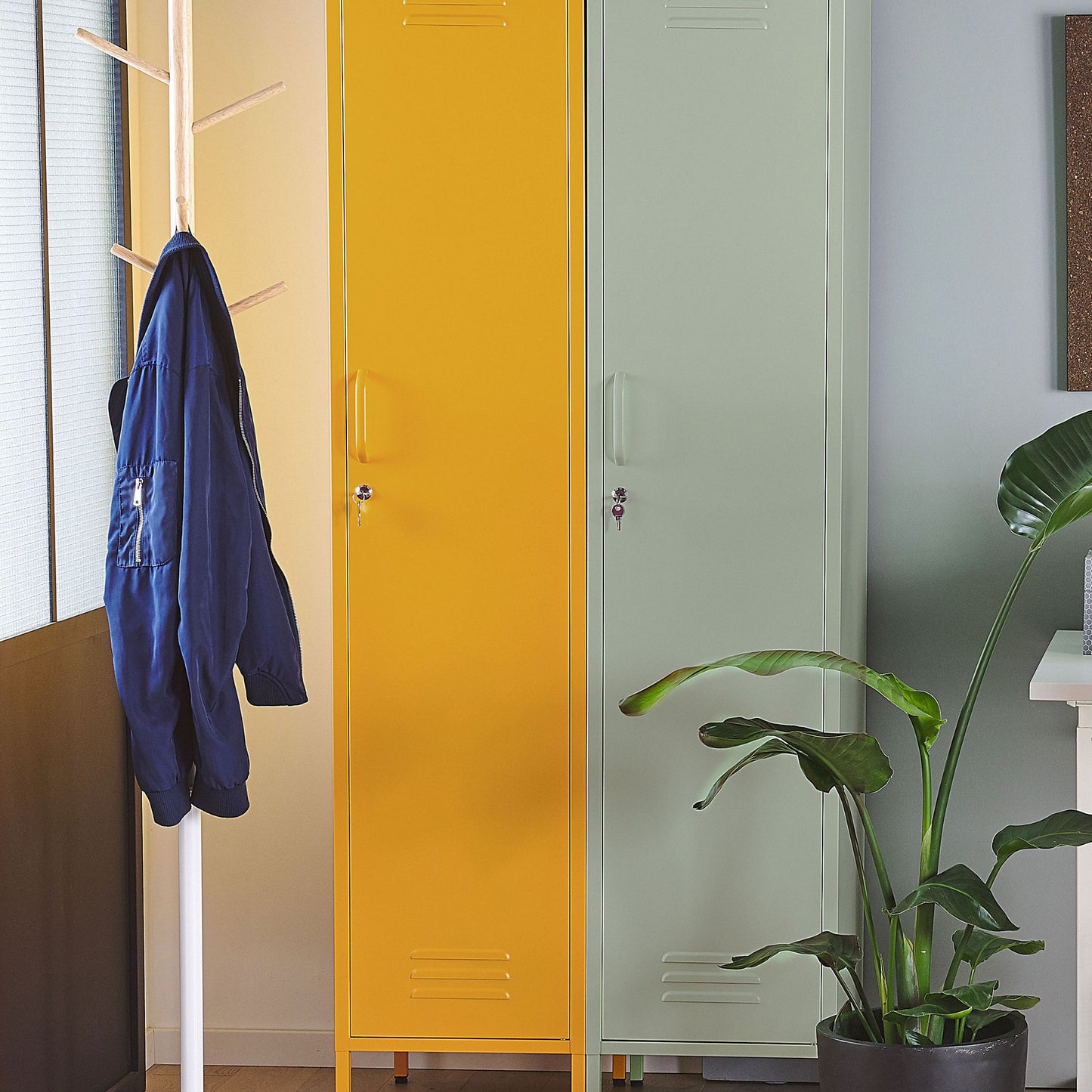 Green Metal Locker Storage Cabinet With Locking Doors