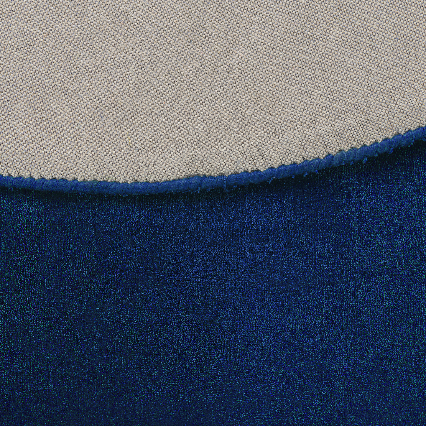 Navy Blue Round Rug 140cm Hand Tufted Viscose Low Pile Modern Home Decor