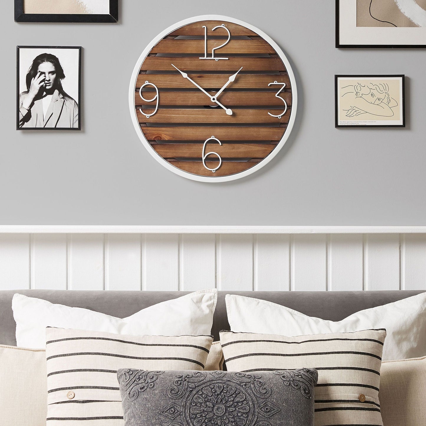 Wall Clock Dark Brown Round 50cm Handmade Slatted Face