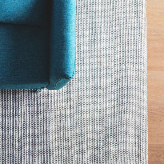 Rug Grey Wool and Polyester 140 x 200 Hand Woven Modern Design Soft Calming Tones