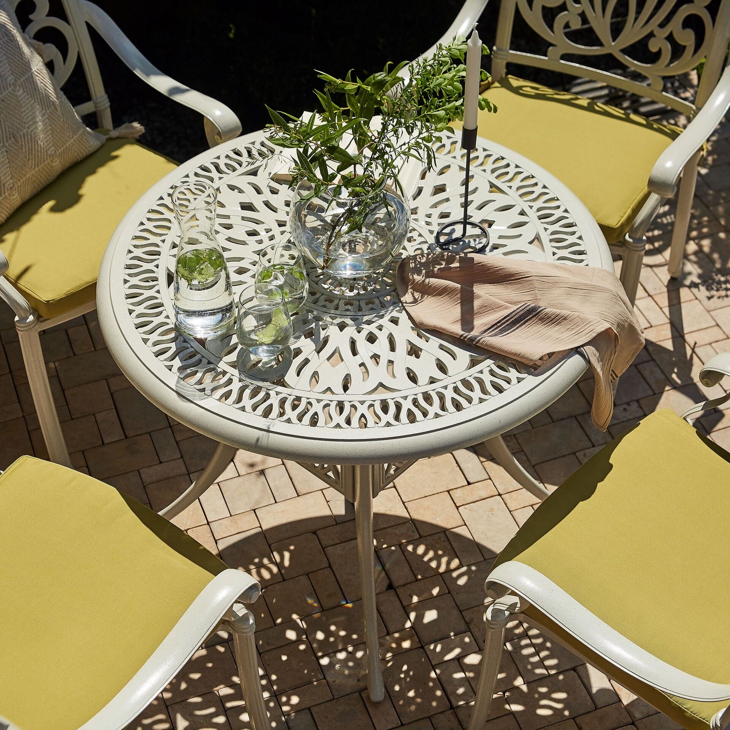 Garden Dining Table Off White Aluminium Round 90cm Vintage