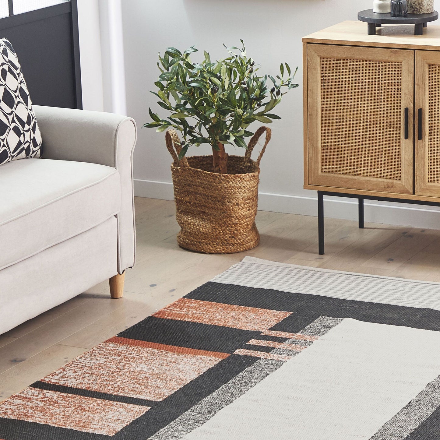 Nordic Home Handwoven Multicolour Cotton Area Rug 140 x 200cm Scandinavian Pattern For Living Room