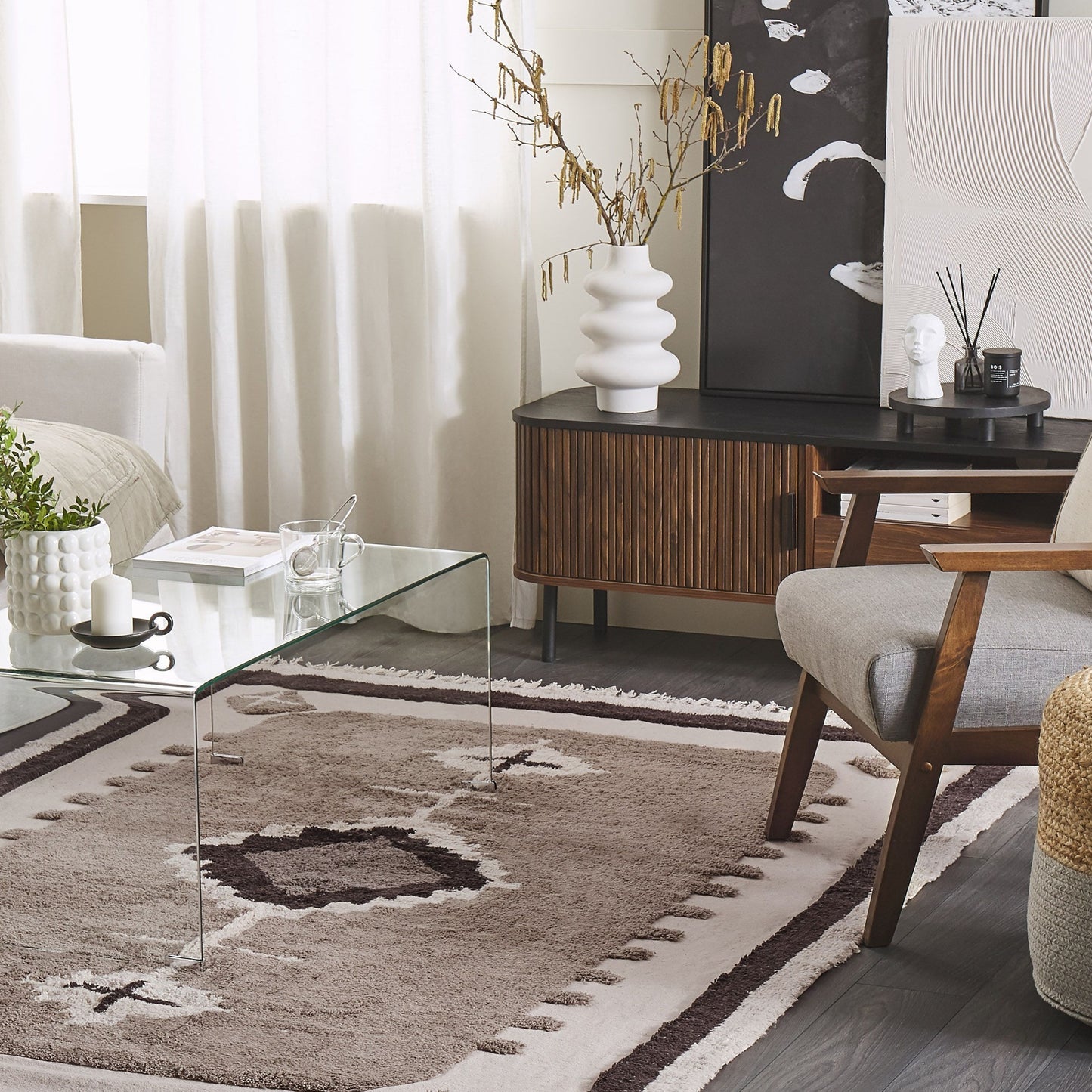 Beige Cotton Area Rug 140 x 200cm Tufted Tassels