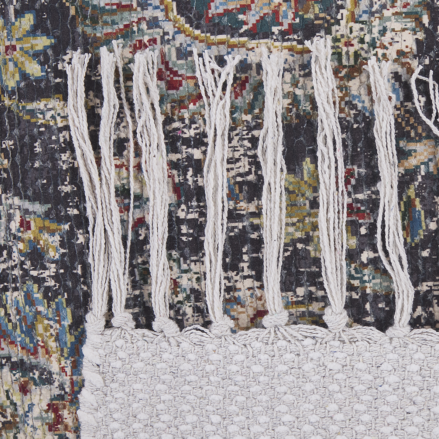 Living Multicolor Oriental Rug 150 x 230cm Distressed Tassels
