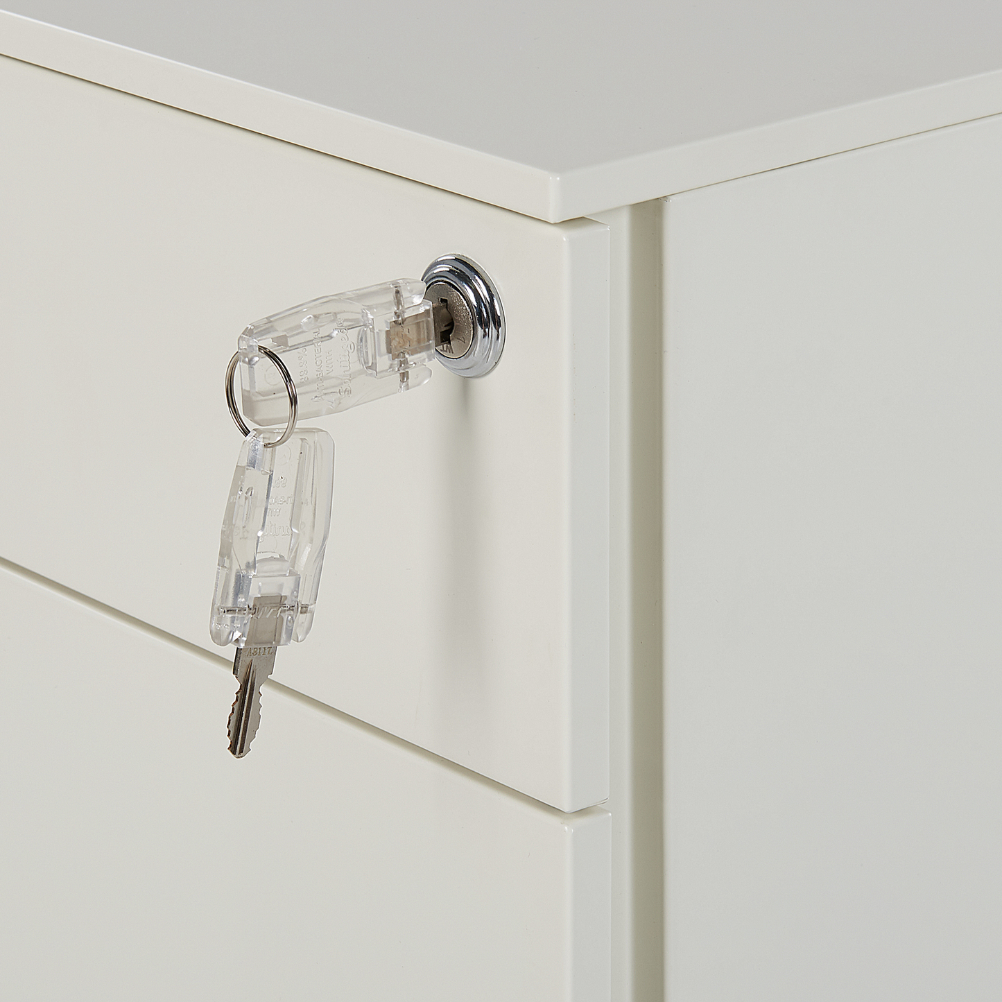 3 Drawer Off White Storage Cabinet Key Locked Castors