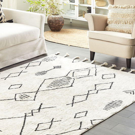 Rug 140 x 200cm Off White Black Geometric Tassels