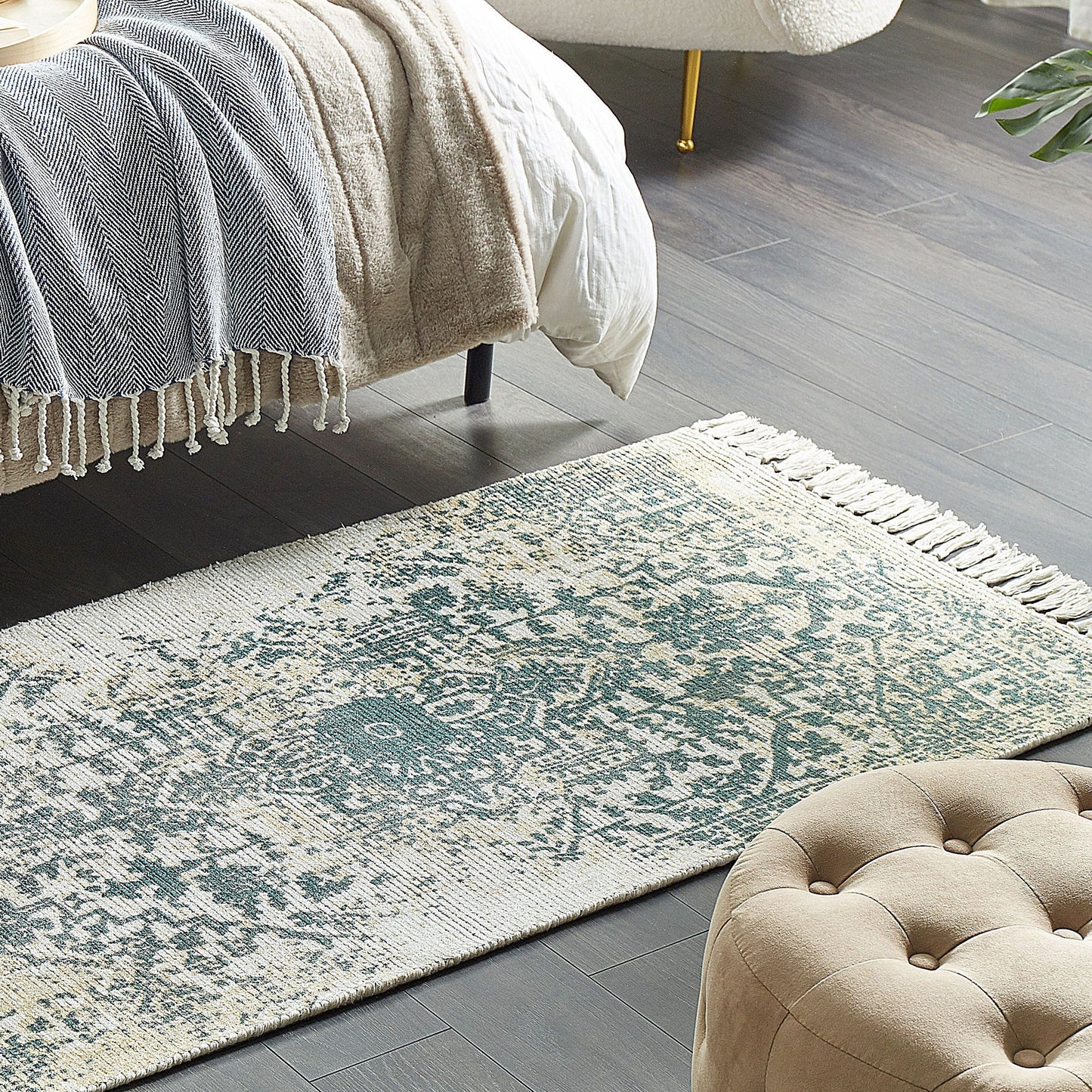 Viscose Area Rug Grey And Green 80 x 150cm Oriental Distressed Vintage Finish
