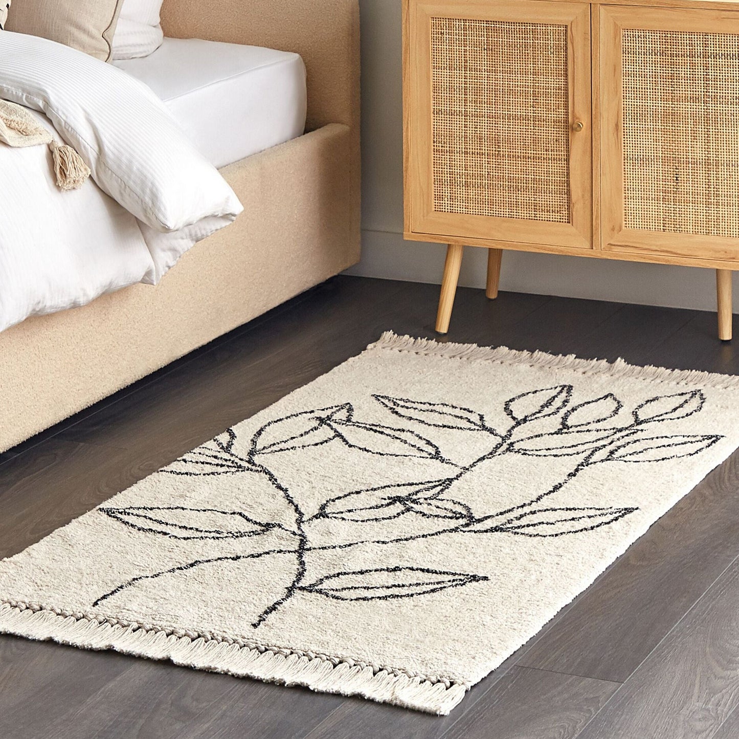 Area Rug Beige Black Cotton Tufted Floral Fringed 80 x 150