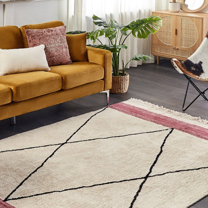 Boho Cotton Area Rug Beige Pink 140 x 200 With Tassels And Geometric Pattern