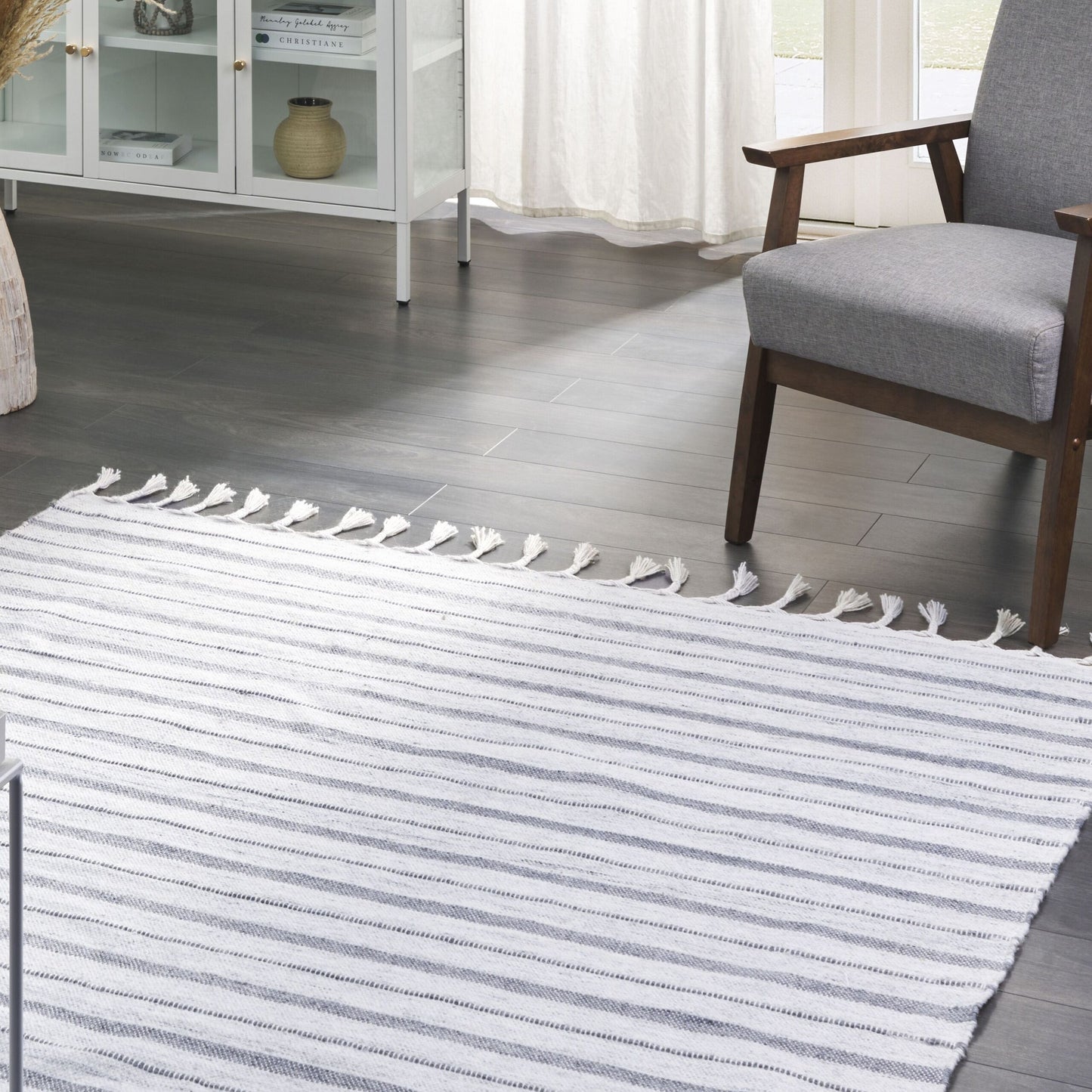 Area Rug Off White 140 X 200cm Stripe Modern