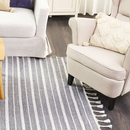 Area Rug Light Grey 140 x 200cm Modern Stripe Pattern