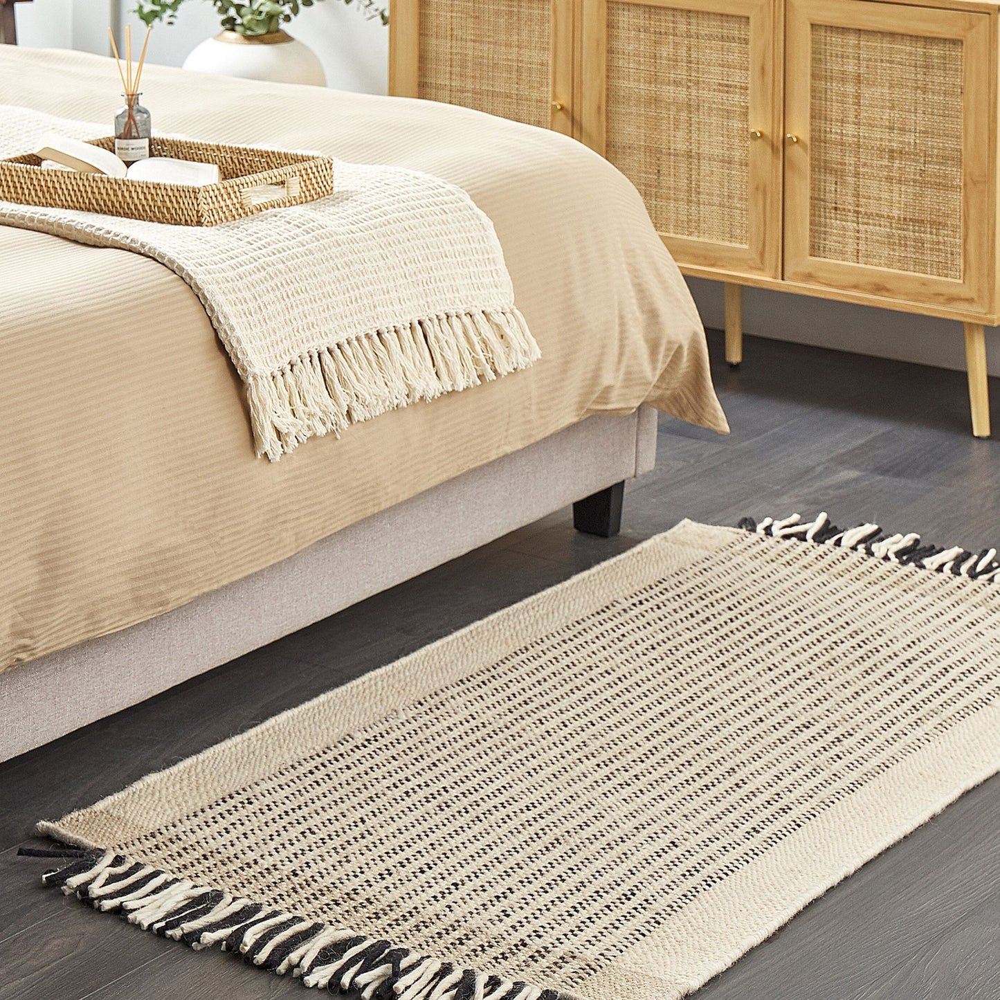 Handwoven Flatweave Rug Beige And Black 80 x 150 Tassels