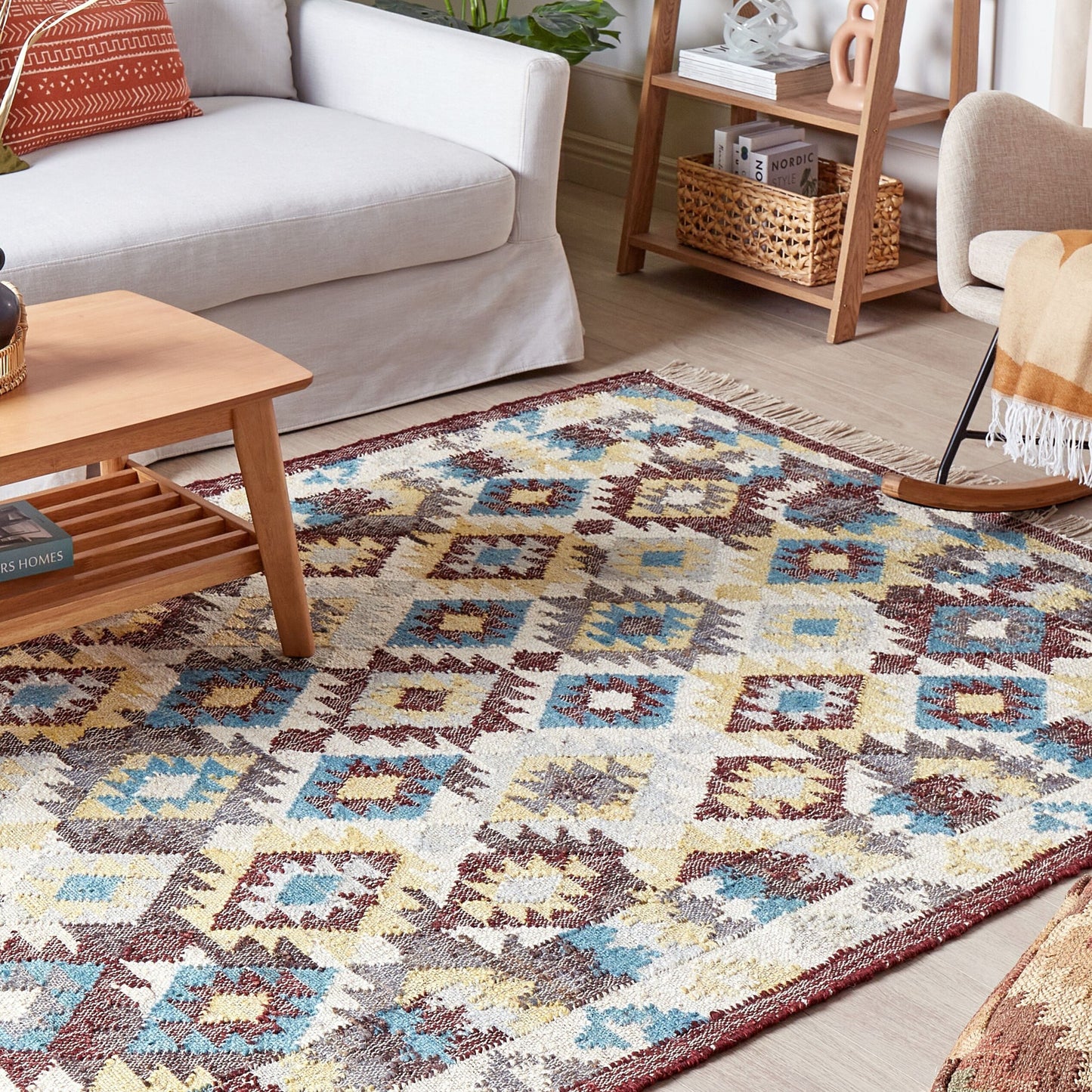 Handwoven Multicolor Jute Area Rug 140 x 200cm Tassels Boho Living Room And Bedroom