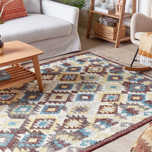 Handwoven Multicolor Jute Area Rug 140 x 200cm Tassels Boho Living Room And Bedroom