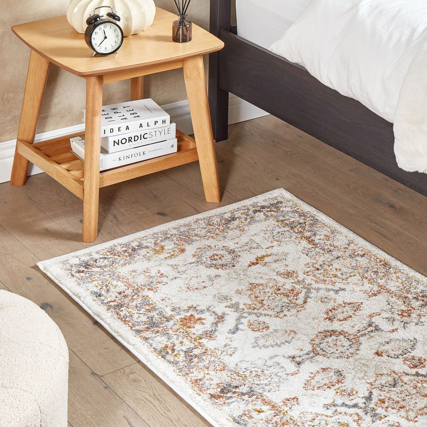 Area Rug Beige 80 x 150 Oriental Distressed