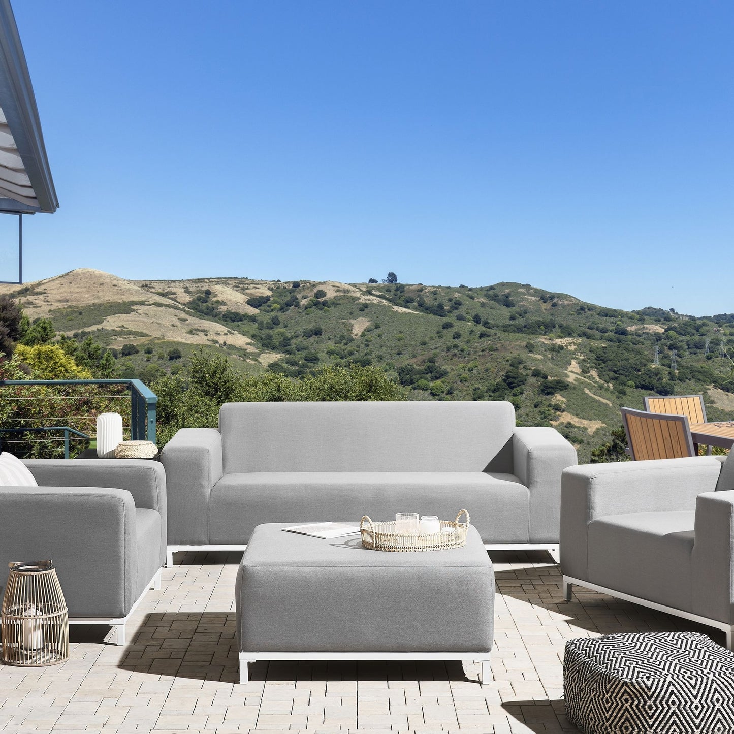 5 Seater Outdoor Sofa Set Light Grey Fabric Ottoman