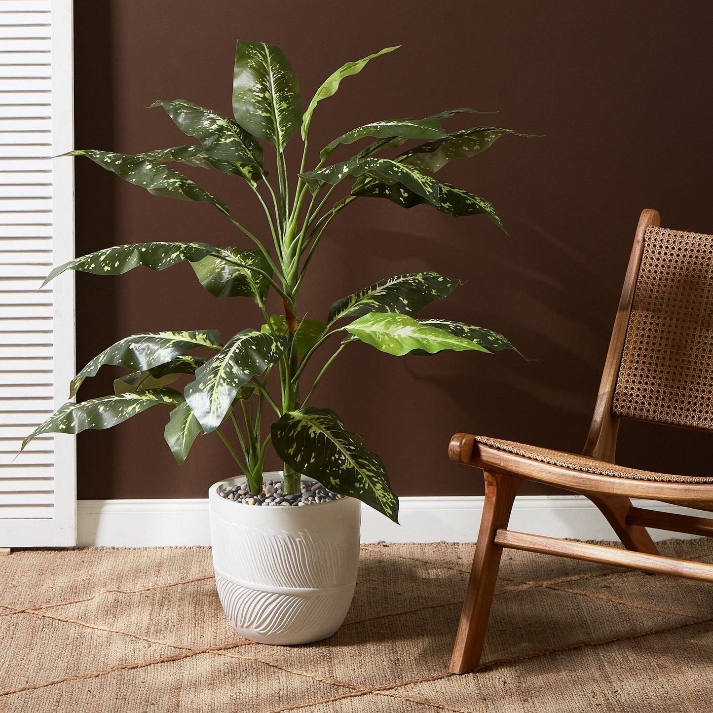 UC White Clay Fibre Plant Pot 28cm Round Leaf Motif