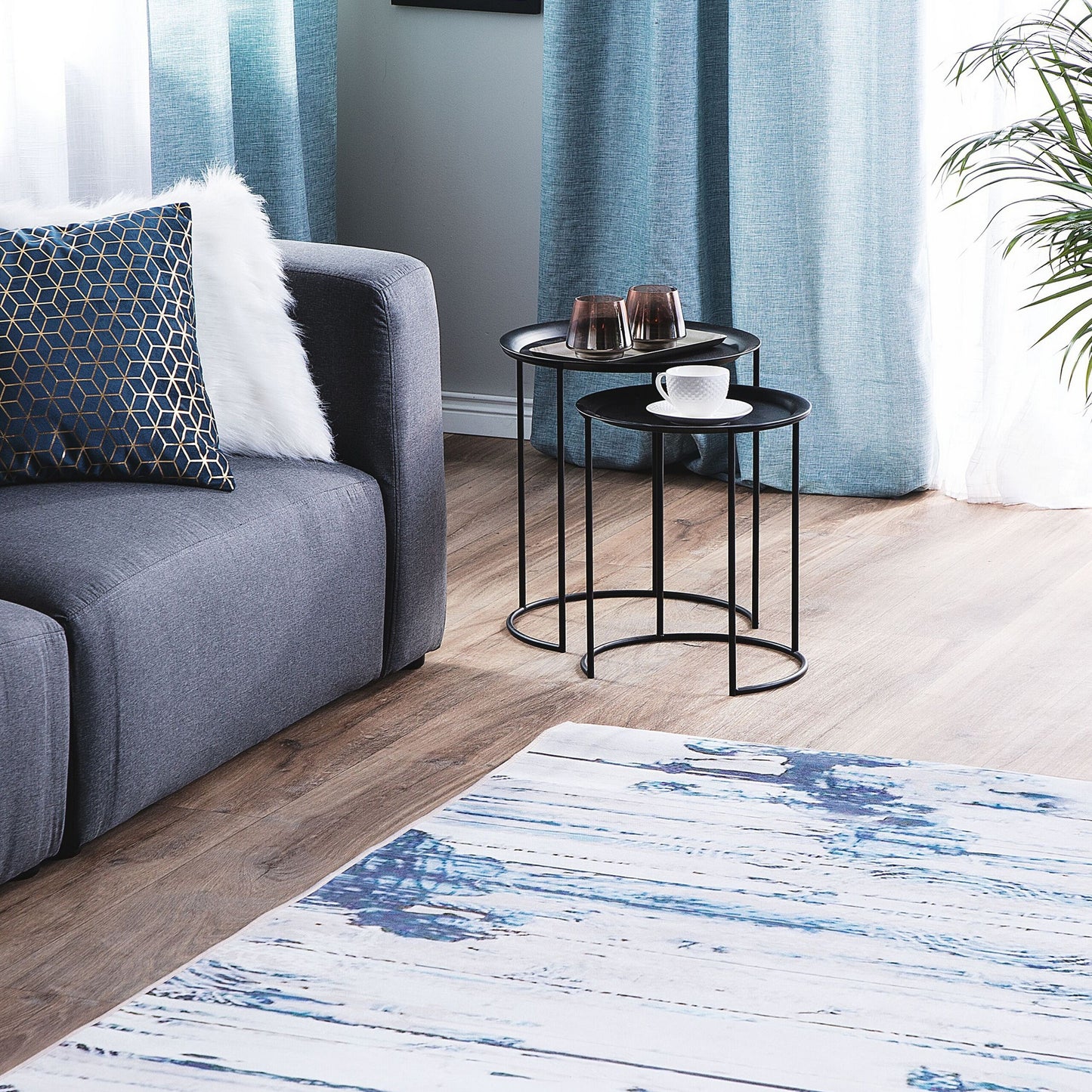 Area Rug Beige Blue Abstract Distressed Pattern 160 x 230cm