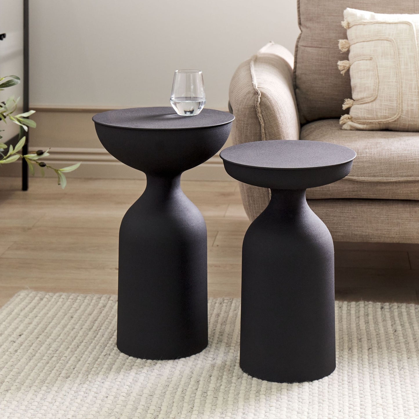 Set 2 Black Iron Round Side Tables 33 and 36cm Modern
