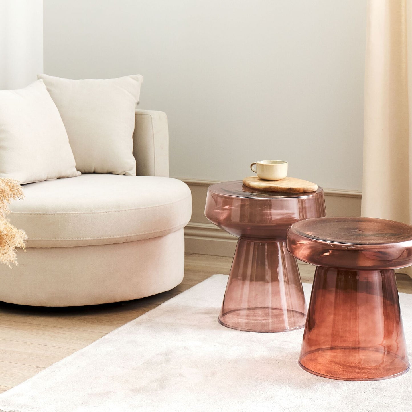 Home Set Of 2 Red Transparent Glass Side End Tables Round Designer 37 x 37 x 43cm And 39 x 39 x 40cm