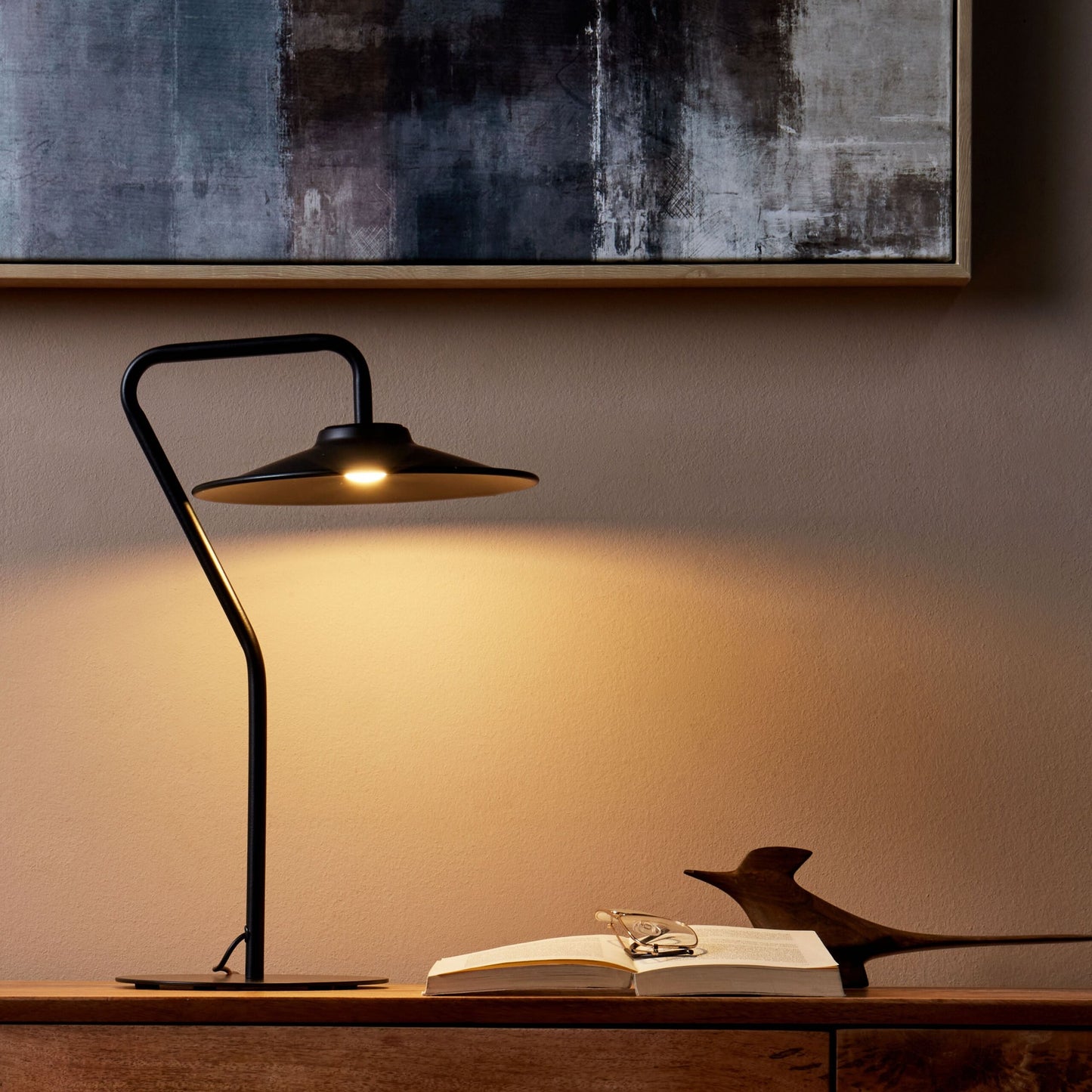 Table LED Lamp Black 41cm Warm Light Modern Durable Iron Construction Living Room Office
