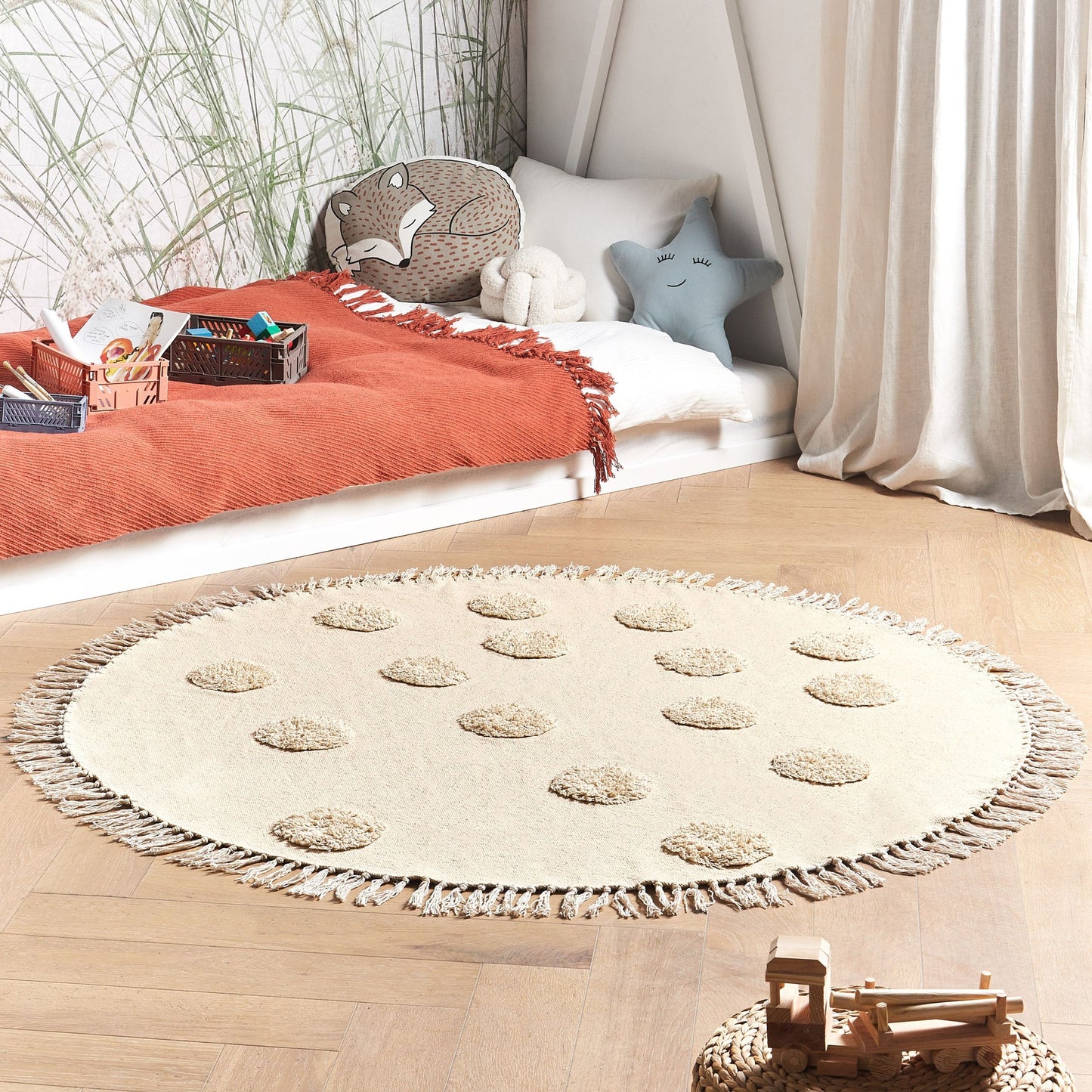 Round Beige Cotton Area Rug 140cm Decorative Tassels