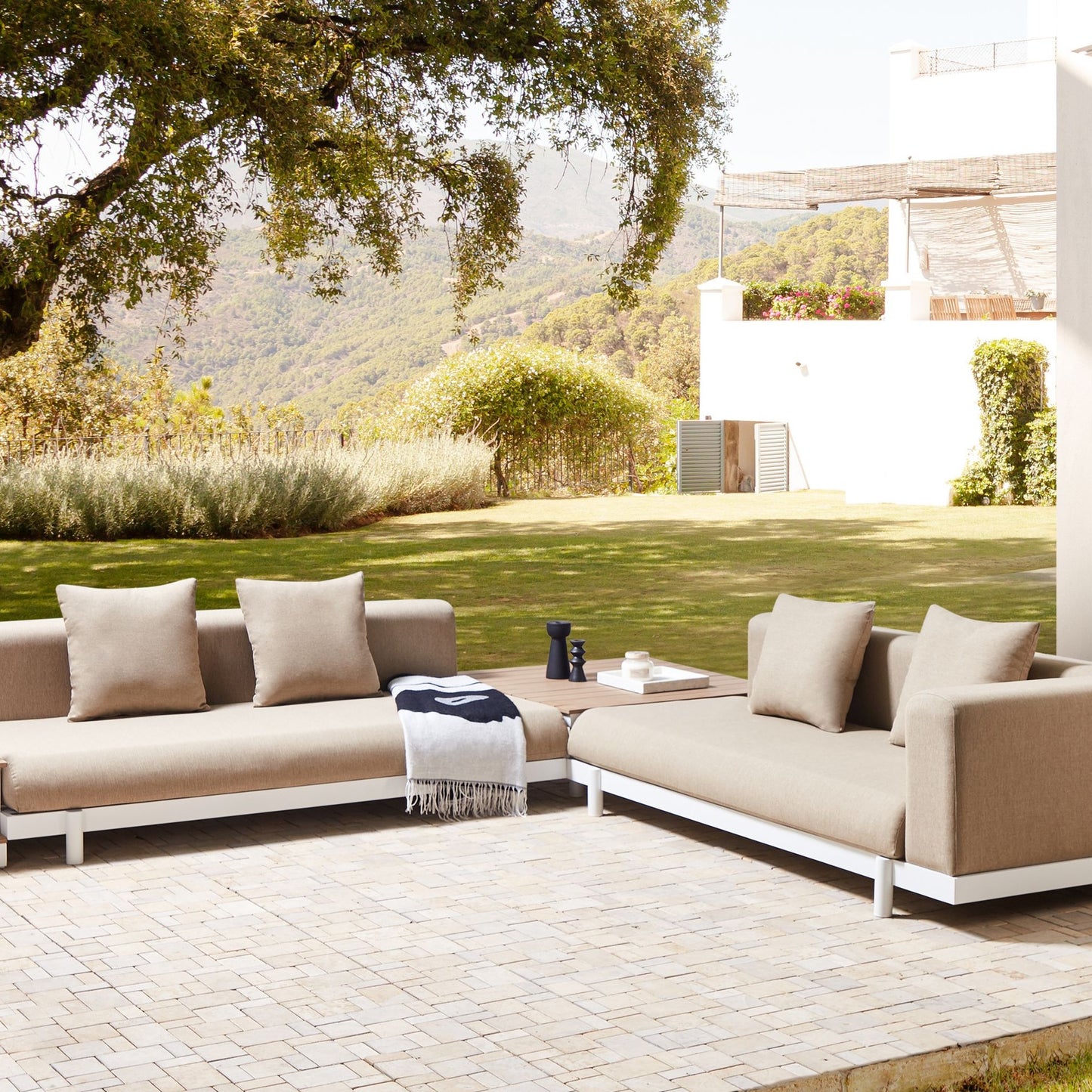 Outdoor 5 Seater Sofa Set With Coffee Tables Beige Polyester Cushions Modern Garden Furniture