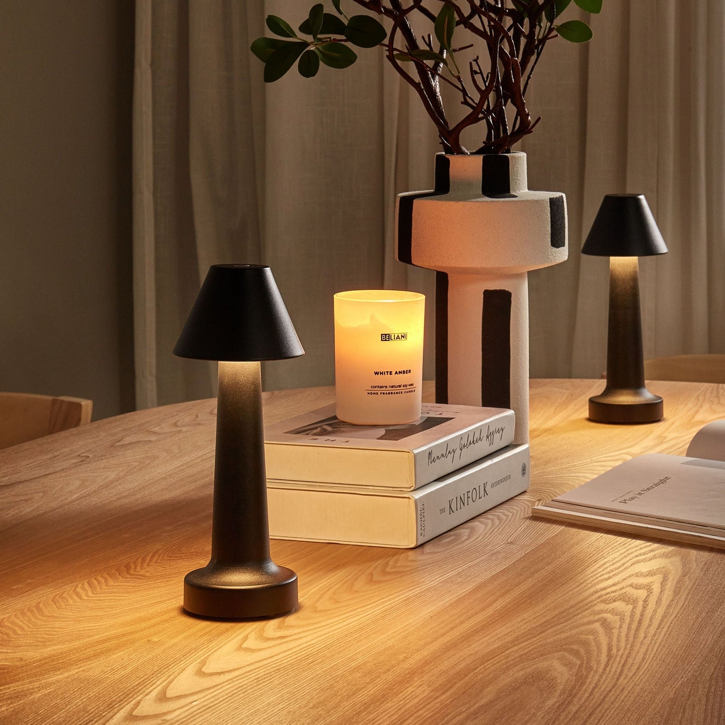Set Of 2 Black Minimalist Wireless Table Lamps