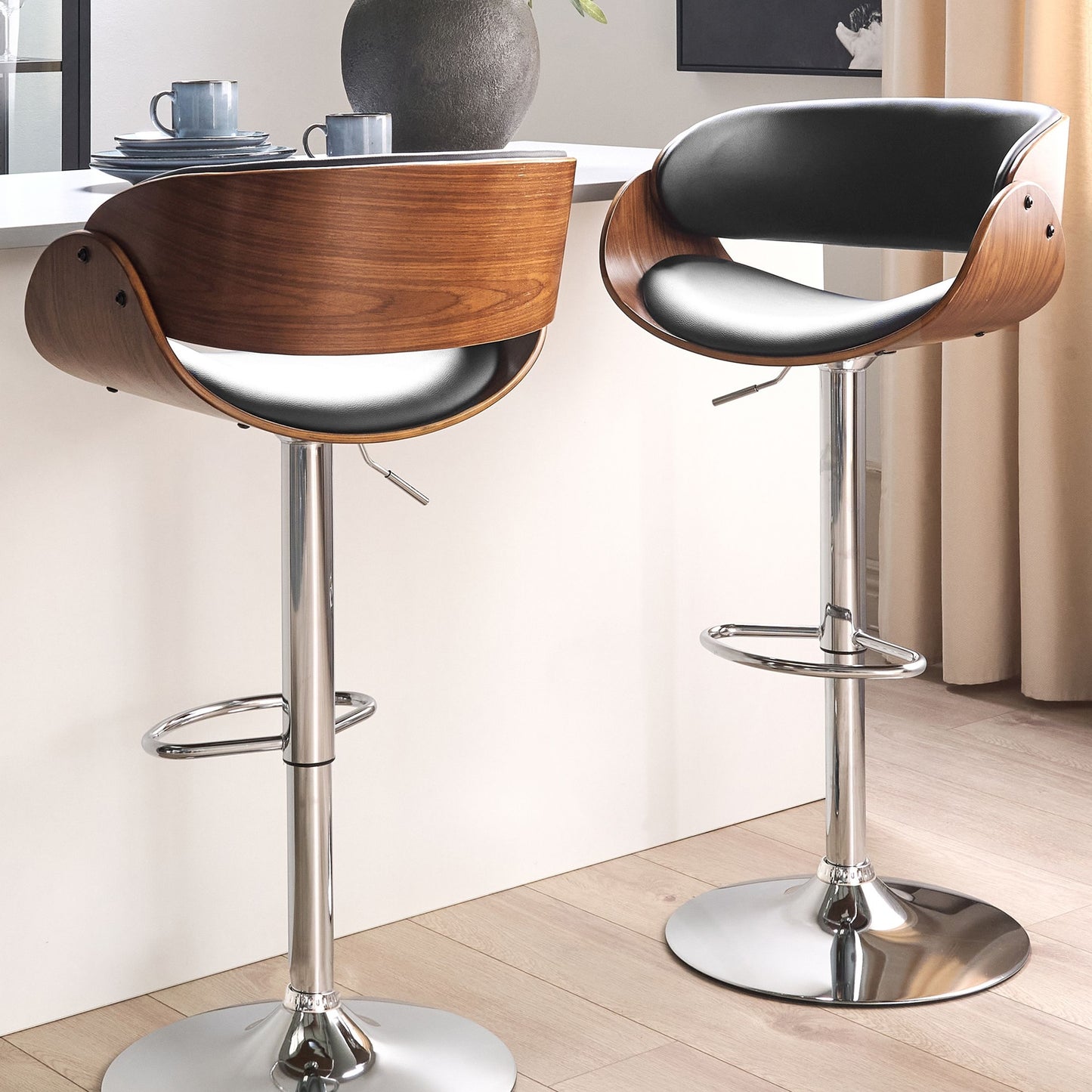 Set of 2 Dark Wood Bar Stools With Black Faux Leather Seats