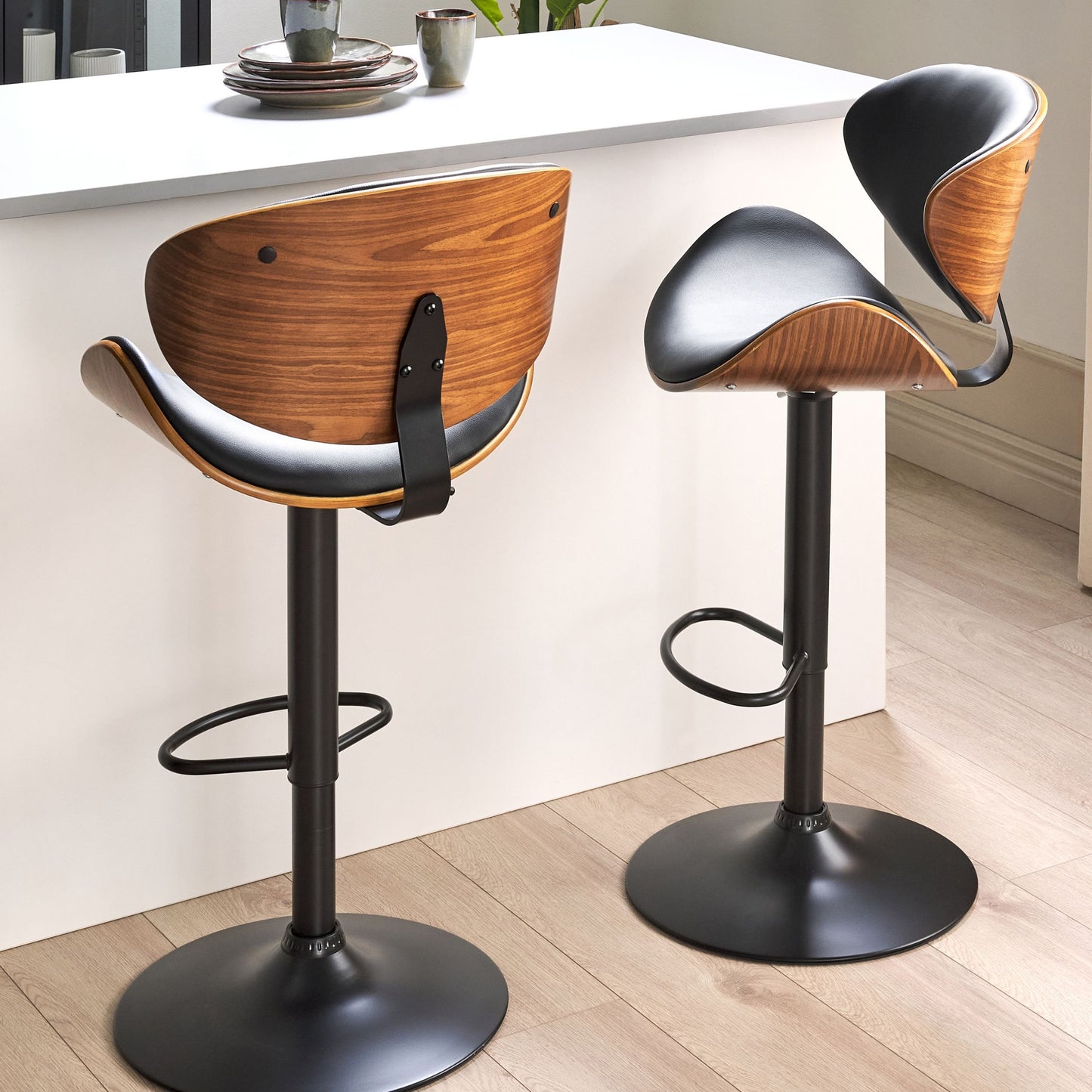 Set Of 2 Dark Wood Bar Stools Black Faux Leather Adjustable